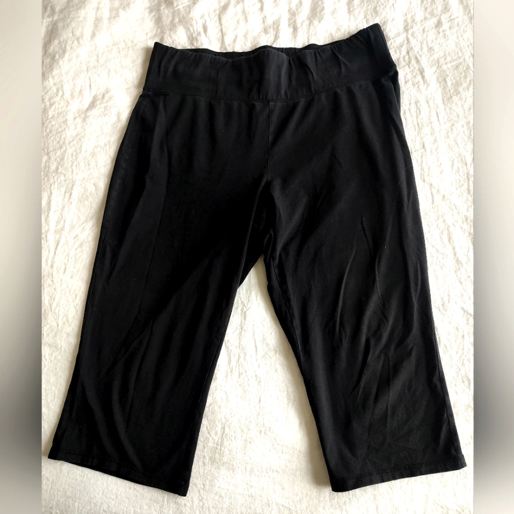 LANE BRYANT LIVI Sz 22/24 Black Yoga Pant - Picture 3 of 5